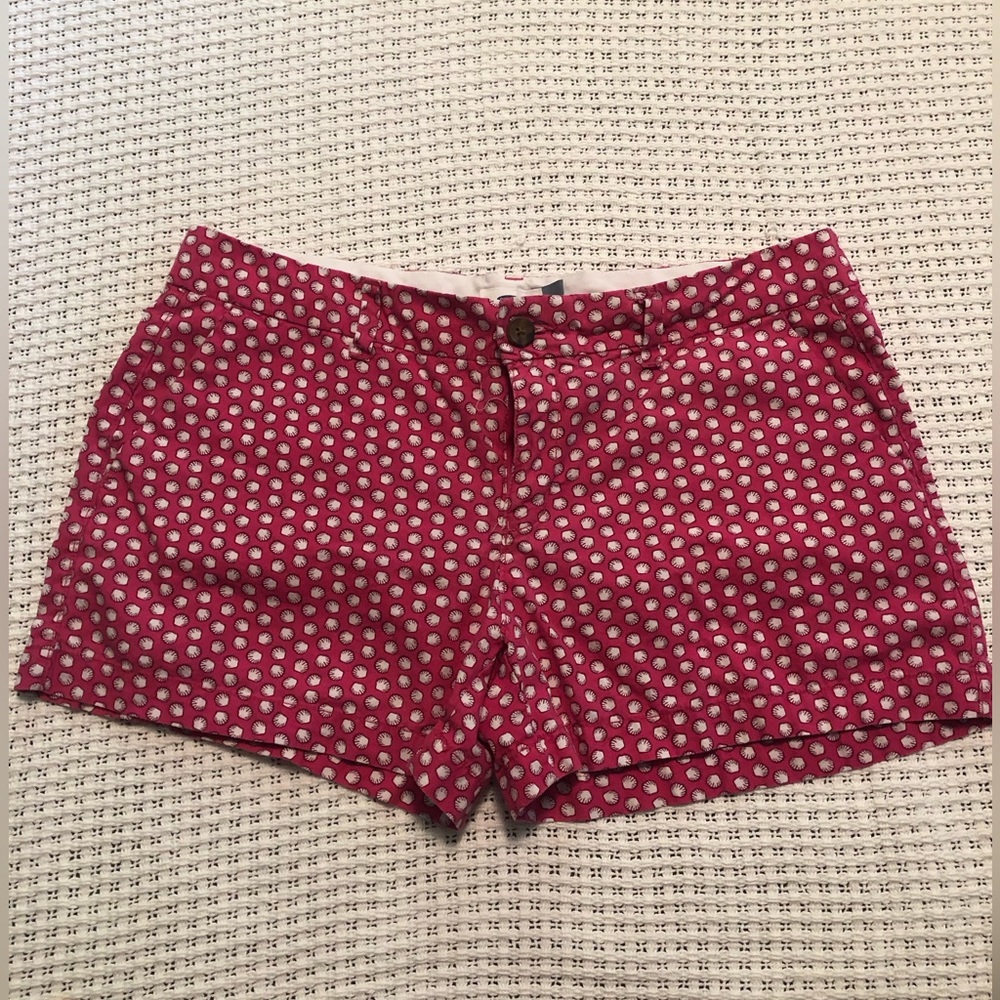 WOMENS OLD NAVY RED BUTTON SHORTS WITH WHITE SEASHELLS SZ-10